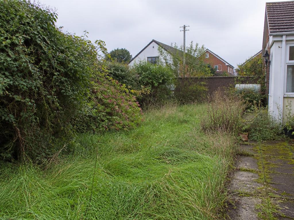 Gartenpflege – vorher